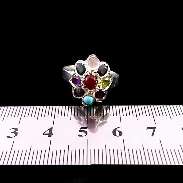 انگشتر نقره زنانه فاخر آتوسا با چند سنگ معدنی اصل - Image 3