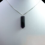 گردنبند زنانه ومردانه آمیتیست طرح آتین با سنگ آمیتیست اصل