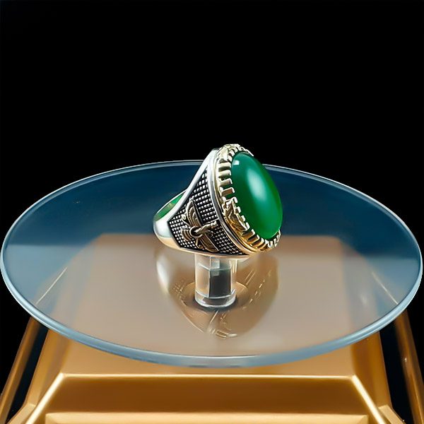 انگشتر نقره مردانه طرح پاسارگاد با سنگ عقیق سبز - Image 3