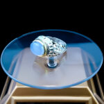 انگشتر نقره مردانه دست ساز فاخر دور طلایی طرح بهاوند با سنگ عقیق کبود یمنی - Image 2