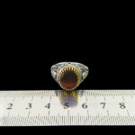 انگشتر نقره مردانه طرح دور طلایی بهیاد با سنگ گارنت الماس تراش - Image 4