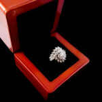 حلقه نقره زنانه طرح چند نگین عطرین - Image 2