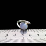 انگشتر عقیق کبود یمنی نقره دست ساز زنانه طرح سورینا + حرز امام جواد (ع) - Image 2