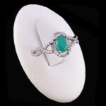 انگشتر عقیق سبز نقره زنانه طرح فرینا