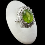 انگشتر نقره زنانه طرح فاخر طوبی با سنگ زبرجد الماس تراش