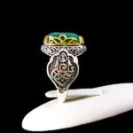انگشتر نقره مردانه طرح دور طلایی فانتزی یا علی با سنگ زمرد الماس تراش - Image 5