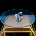 انگشتر نقره زنانه طرح اطلس با سنگ گارنت الماس تراش - Image 2