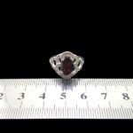 انگشتر نقره زنانه طرح اطلس با سنگ گارنت الماس تراش - Image 3