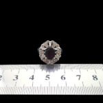 انگشتر نقره زنانه طرح ازهار با سنگ گارنت الماس تراش - Image 2