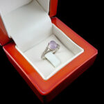 انگشتر عقیق کبود یمنی نقره زنانه طرح درسا - Image 2