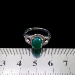 انگشتر عقیق سبز نقره زنانه طرح رشیده‌‌‌ - Image 3