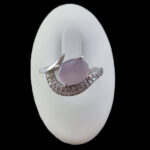 انگشتر عقیق کبود یمنی نقره زنانه طرح رها - Image 2