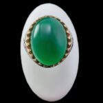 انگشتر عقیق سبز نقره مردانه طرح دور طلایی رامیار‌‌‌ - Image 2