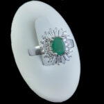 انگشتر زمرد زامبیا الماس تراش نقره زنانه طرح زلال