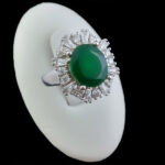 انگشتر زمرد الماس تراش نقره زنانه طرح ساعده