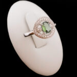 انگشتر الکساندریت الماس تراش نقره زنانه طرح زهره - Image 2