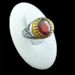 انگشتر گارنت نقره مردانه طرح دور طلایی سلام بر حسین (ع)