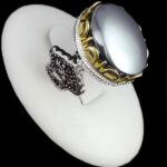 انگشتر حدید صینی نقره مردانه طرح دورطلایی جهاندار + حکاکی‌‌‌