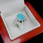 انگشتر نقره فیروزه نیشابوری دست ساز مردانه طرح مهرگان - Image 2