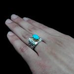 انگشتر نقره فیروزه نیشابوری دست ساز مردانه طرح کیا - Image 3