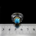 انگشتر نقره فیروزه نیشابوری فاخر دست ساز مردانه طرح کیومرث - Image 2