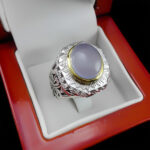 انگشتر عقیق کبود یمنی نقره مردانه دست ساز فاخر دور طلایی طرح نوذر - Image 3