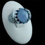 انگشتر عقیق کبود یمنی نقره مردانه طرح مهرزاد