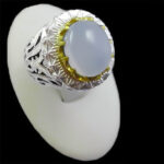 انگشتر عقیق کبود یمنی نقره مردانه دست ساز فاخر طرح مه زاد‌‌‌