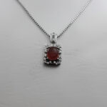 گردنبند عقیق سرخ یمنی نقره زنانه طرح حناسا - Image 3