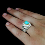 انگشتر نقره فیروزه نیشابوری دست ساز مردانه طرح دورطلایی آرسین‌‌‌ - Image 5