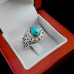 انگشتر نقره فیروزه نیشابوری دست ساز مردانه طرح دورطلایی عبید‌‌‌ - Image 3