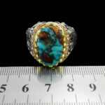 انگشتر نقره فیروزه نیشابوری دست ساز مردانه طرح دورطلایی برنا‌‌‌ - Image 3