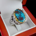 انگشتر نقره فیروزه نیشابوری دست ساز مردانه طرح دورطلایی برنا‌‌‌ - Image 2