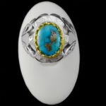 انگشتر نقره فیروزه نیشابوری دست ساز مردانه طرح دورطلایی ازشک‌‌‌ - Image 4