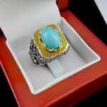 انگشتر نقره فیروزه نیشابوری دست ساز مردانه طرح دورطلایی فاخر بهنیا‌‌‌ - Image 2