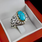 انگشتر نقره فیروزه نیشابوری دست ساز مردانه طرح دورطلایی داتام‌‌‌ - Image 3