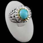 انگشتر نقره فیروزه نیشابوری دست ساز مردانه طرح دورطلایی علیسا‌‌‌