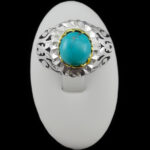 انگشتر نقره فیروزه نیشابوری دست ساز مردانه طرح دورطلایی فرنود - Image 4