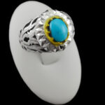 انگشتر نقره فیروزه نیشابوری دست ساز مردانه طرح دورطلایی فراز