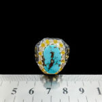 انگشتر فیروزه نیشابوری دست ساز فاخر نقره مردانه طرح دور طلایی بوشیتا - Image 3