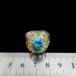 انگشتر فیروزه نیشابوری دست ساز فاخر نقره مردانه طرح دور طلایی هومان - Image 4