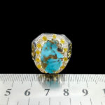 انگشتر فیروزه نیشابوری دست ساز نقره مردانه طرح فاخر هیتاسب - Image 3