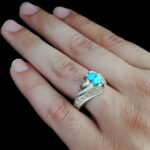 انگشتر فیروزه نیشابوری دست ساز نقره مردانه طرح هرمزد - Image 2