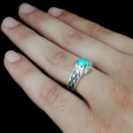 انگشتر فیروزه نیشابوری دست ساز نقره مردانه طرح هوما - Image 4