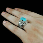 انگشتر فیروزه نیشابوری دست ساز فاخر نقره مردانه طرح یا امیرالمومنین (ع) با تزئین برلیان - Image 6