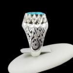 انگشتر فیروزه نیشابوری دست ساز فاخر نقره مردانه طرح یا امیرالمومنین (ع) با تزئین برلیان - Image 3