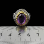 انگشتر آمیتیست الماس تراش نقره مردانه طرح دور طلایی هوروش - Image 3