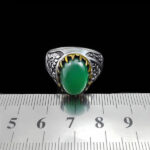 انگشتر عقیق سبز مردانه نقره طرح دورطلایی امین - Image 2