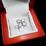 حلقه چند نگین نقره زنانه طرح آرمیتاژ - Image 2