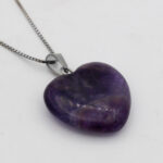 گردنبند آمیتیست الماس تراش زنانه طرح دل - Image 3